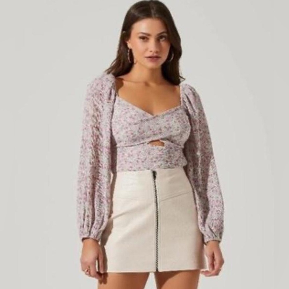 NWT ASTR The Label women’s Floral Long Sleeve Crop Top pink purple size XL